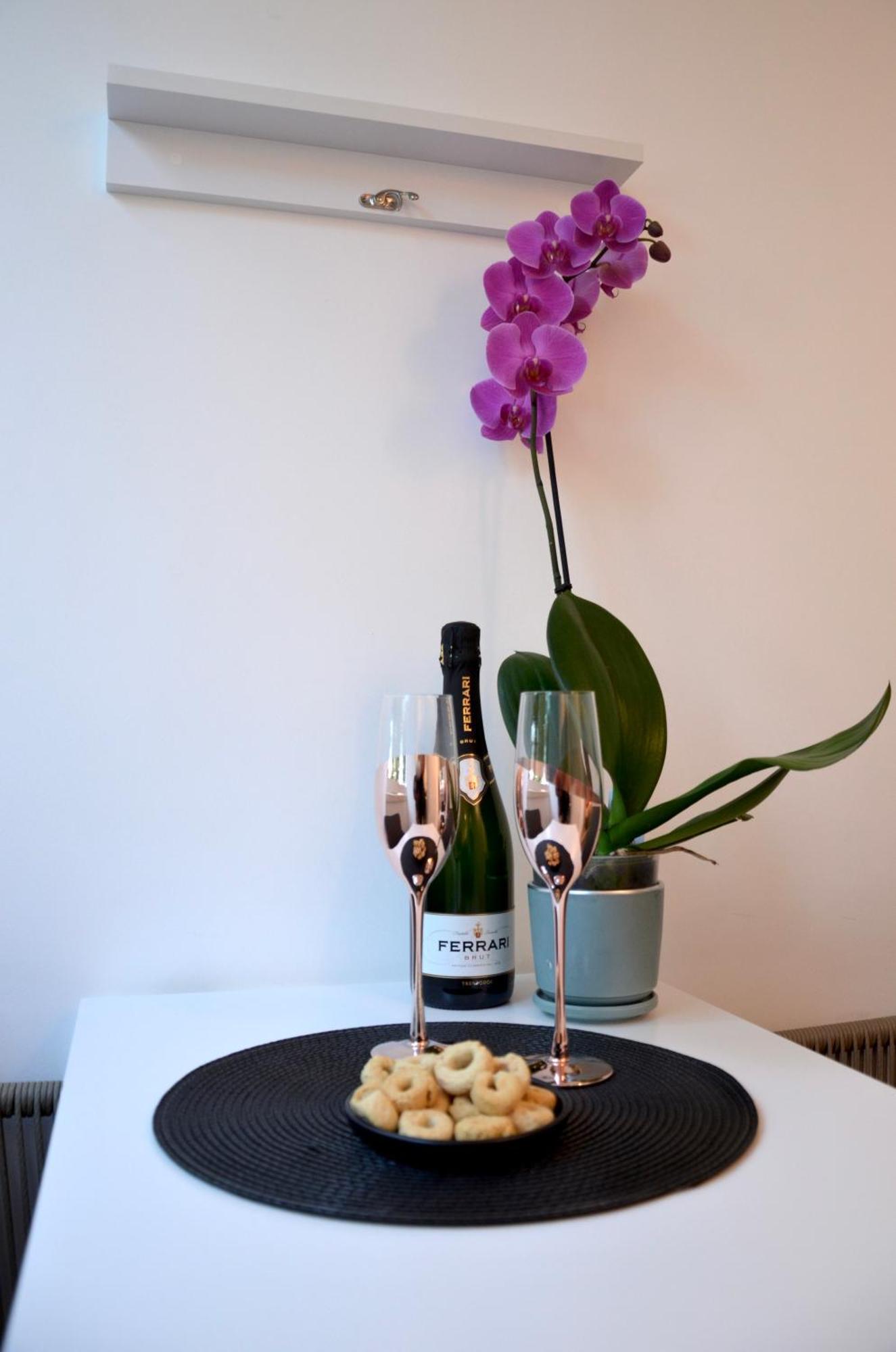 18Zero2 Luxury Rooms Μπάρι Εξωτερικό φωτογραφία